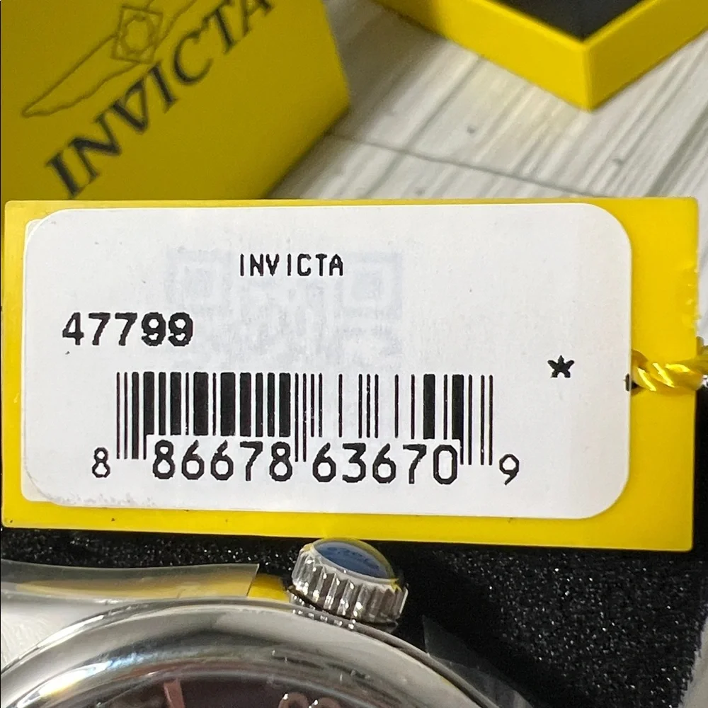 Invicta sleek refined